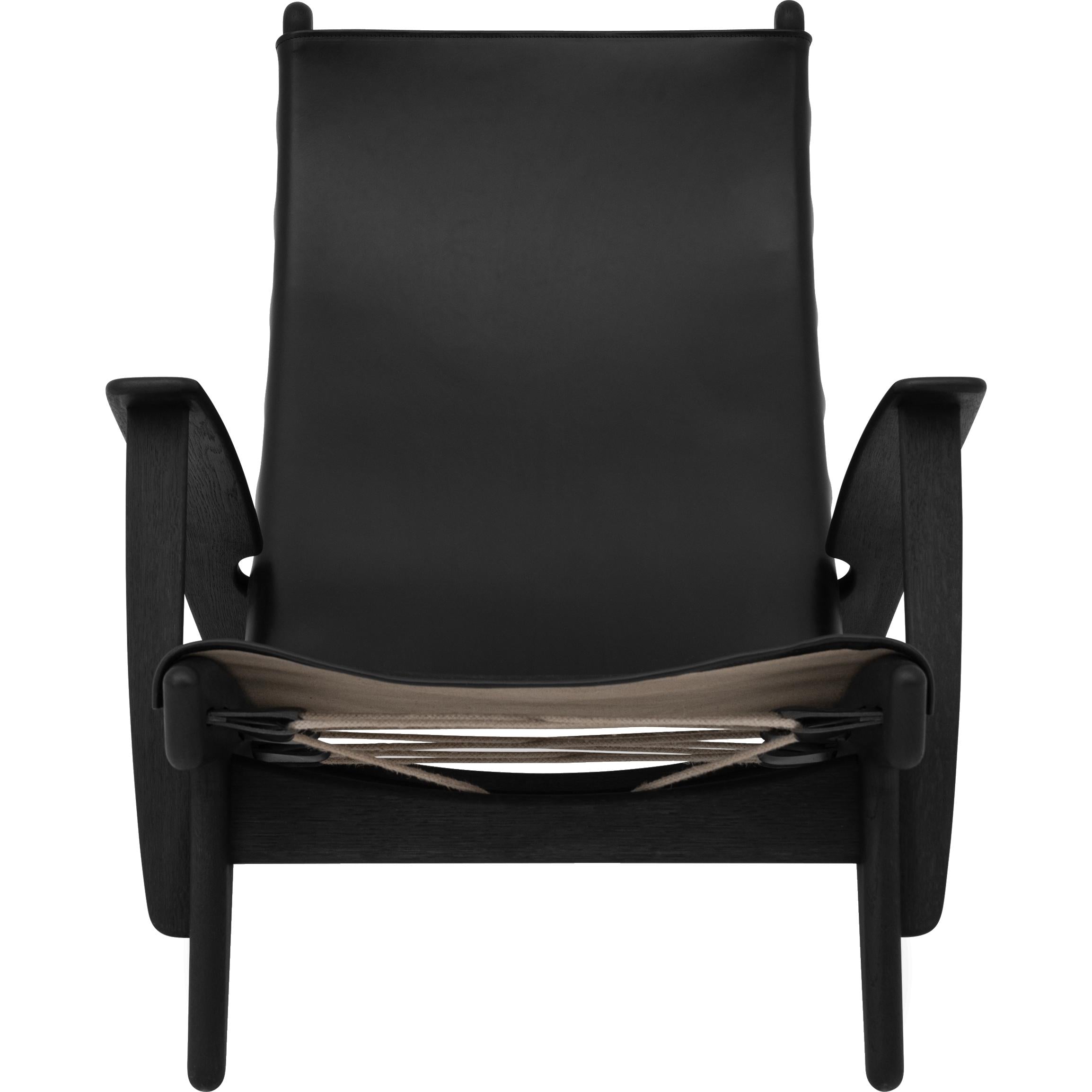 Klassik Studio PV kunglig stol svart -färgad ek, svart läder