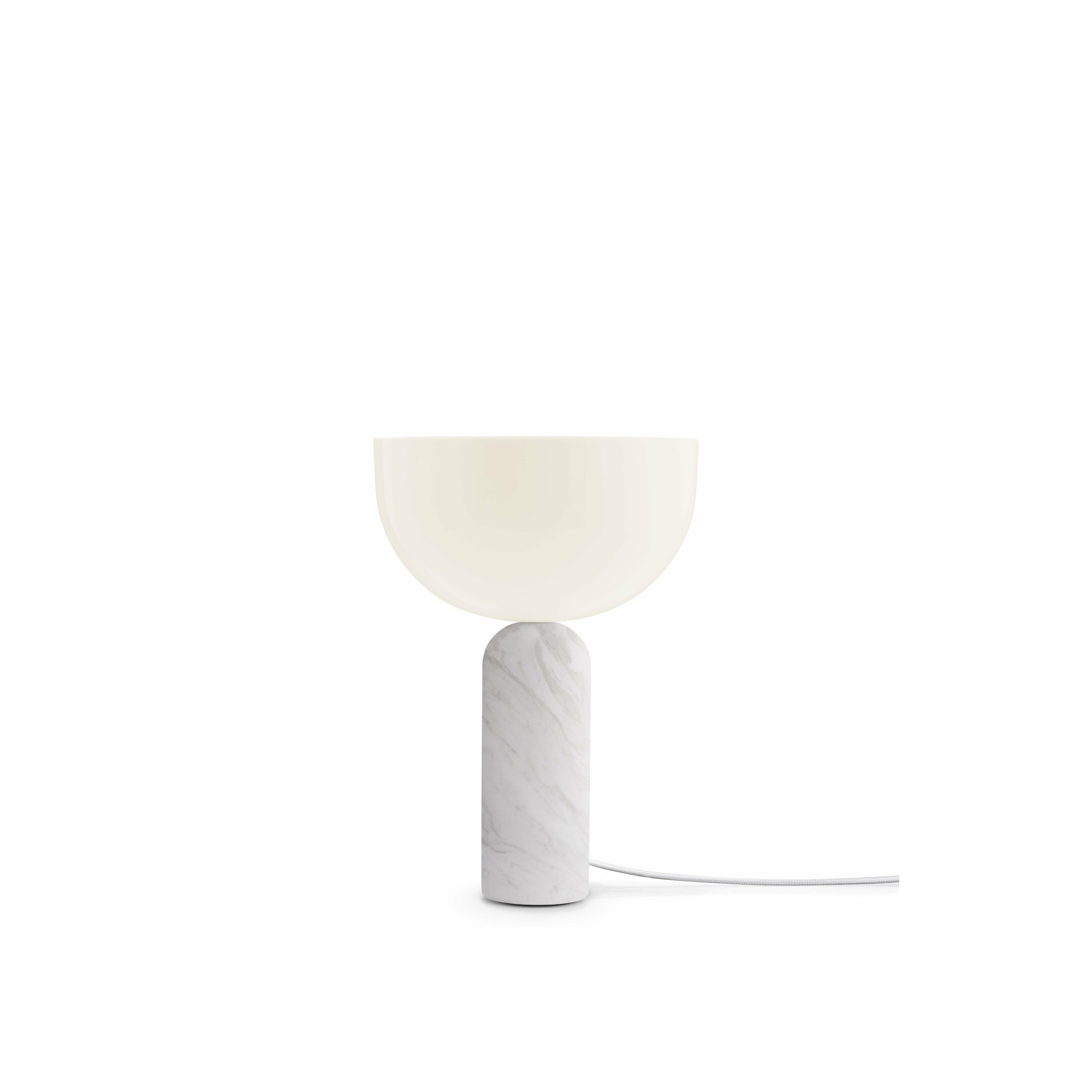 New Works Kizu bordslampa vit carrara marmor, liten
