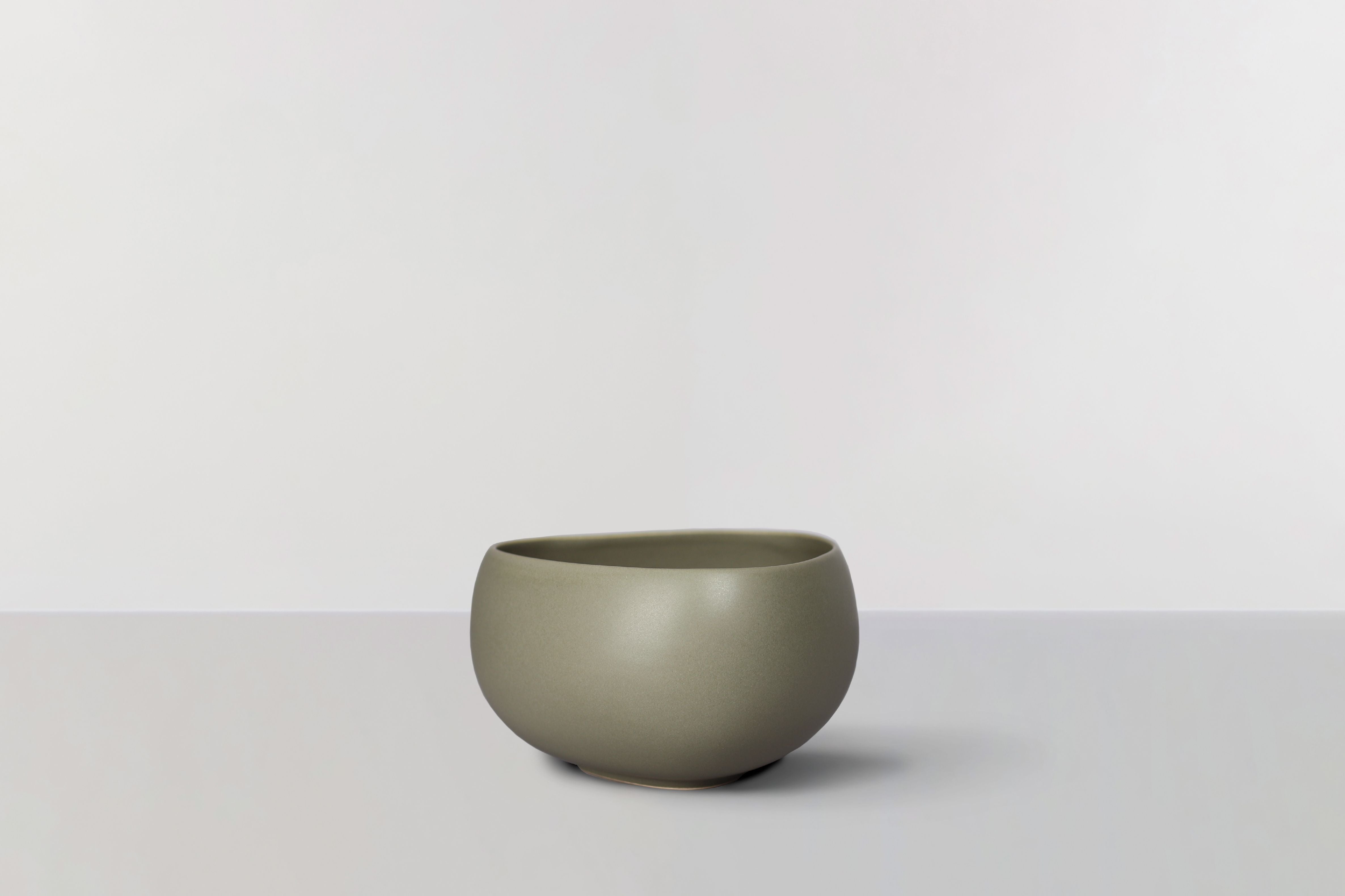 Ro Collection Signature Bowl Large, Pale Green