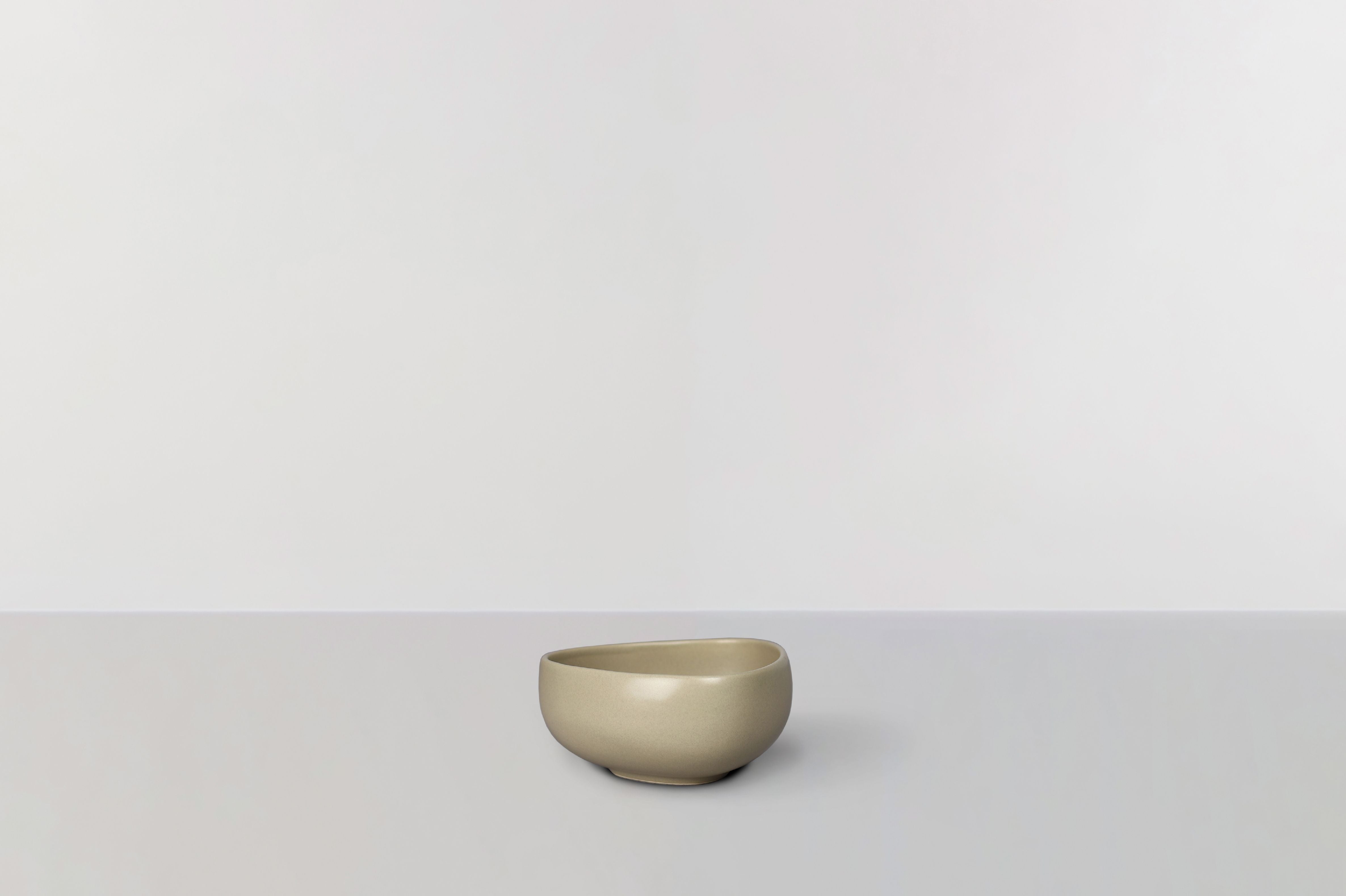 Ro Collection Signature Bowl Small, Soft Sand