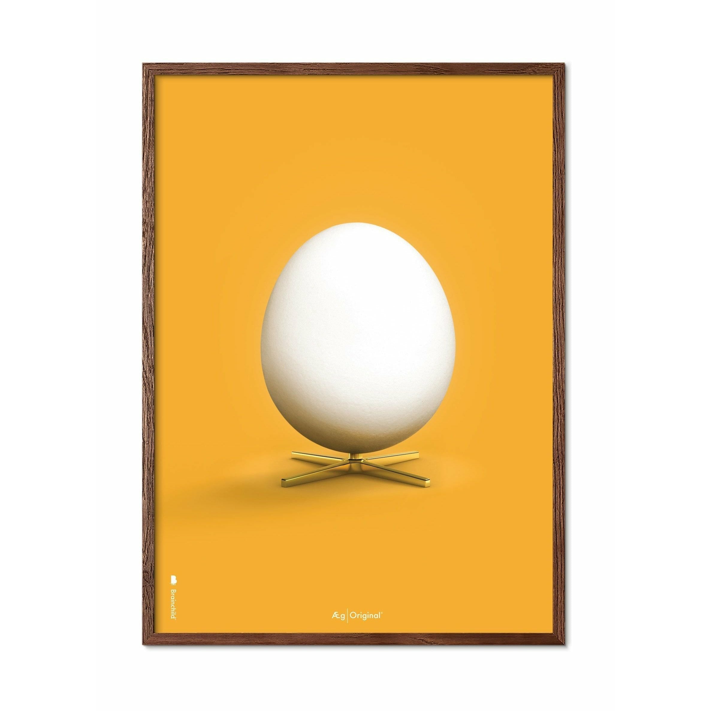 Brainchild Egg Classic Affisch, ram i mörkt trä 50x70 cm, gul bakgrund
