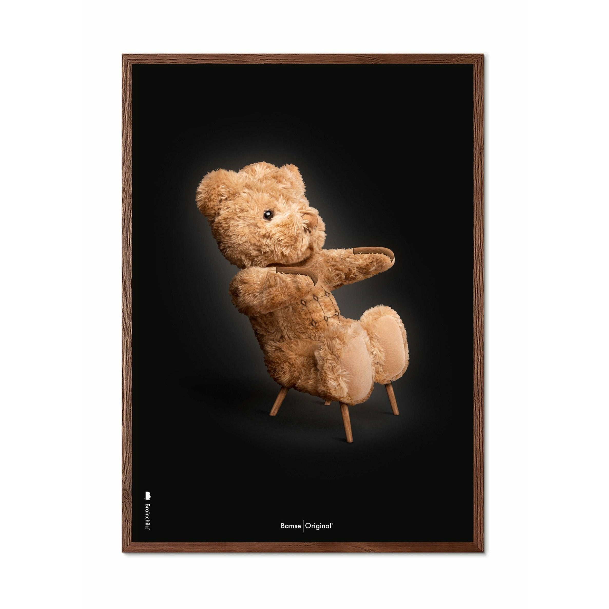 Brainchild Nallebjörn klassisk affisch, ram i mörkt trä 30x40 cm, svart bakgrund