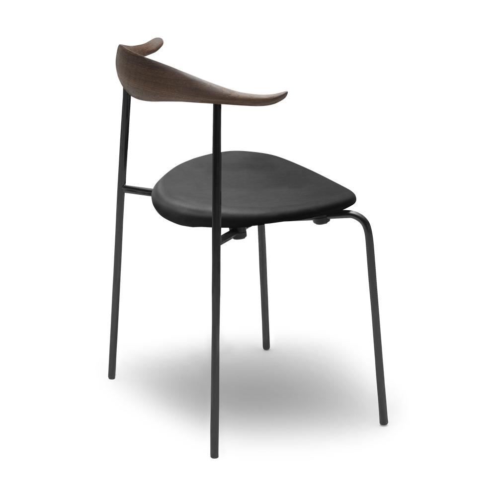 Carl Hansen CH88P -stol, rökt ek, svart läder