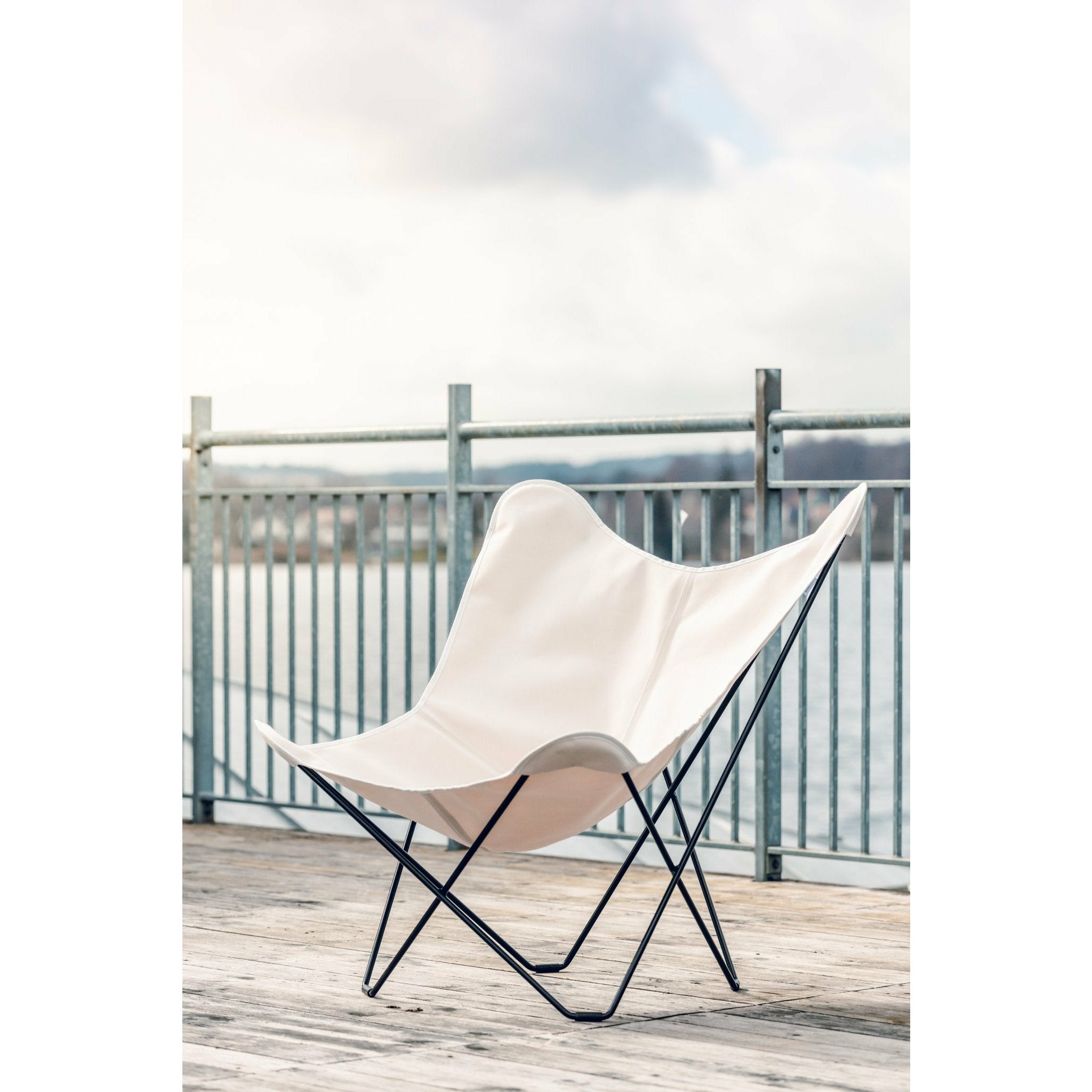 Cuero Sunshine Mariposa Butterfly Chair, Oyster/Chrome