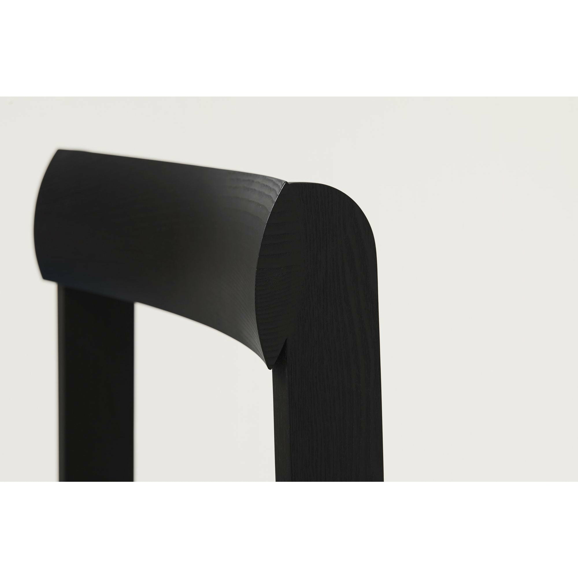 Form&Refine Ritstol, svartfärgad ek