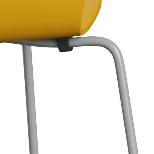 Fritz Hansen 3107 skalstol, nio grå/lackerad sann gul