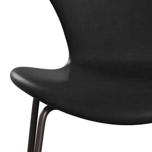 Fritz Hansen 3107 stol helt vadderad, brun brons/nåd svart