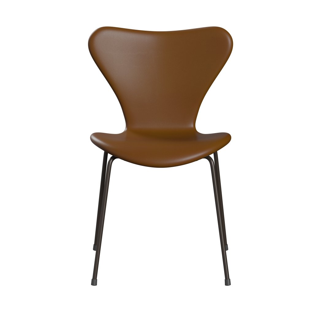 Fritz Hansen 3107 stol helt vadderad, brun brons/mjuk valnöt