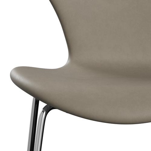 Fritz Hansen 3107 stol helt vadderad, kromad stål/essentiell ljusgrå