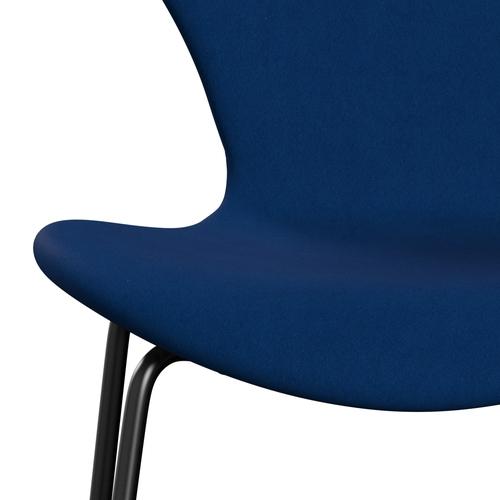 Fritz Hansen 3107 stol helt vadderad, svart/komfort grå/blå