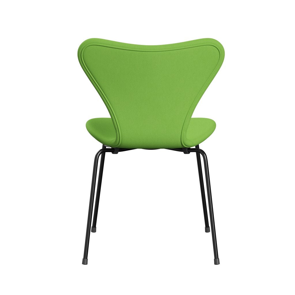 Fritz Hansen 3107 stol helt vadderad, svart/komfort ljusgrön (C68010)