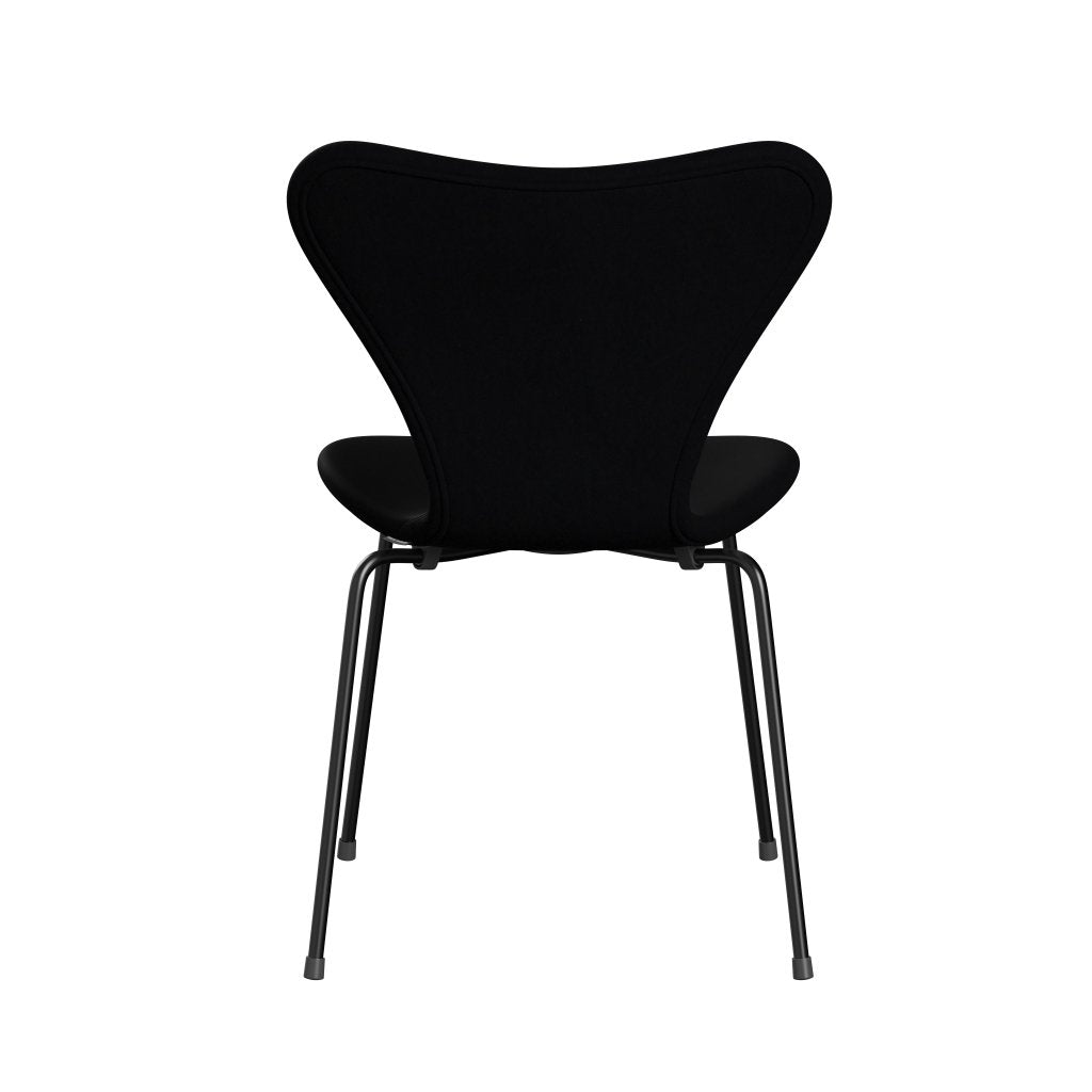 Fritz Hansen 3107 stol helt vadderad, svart/komfort svart (C00050)