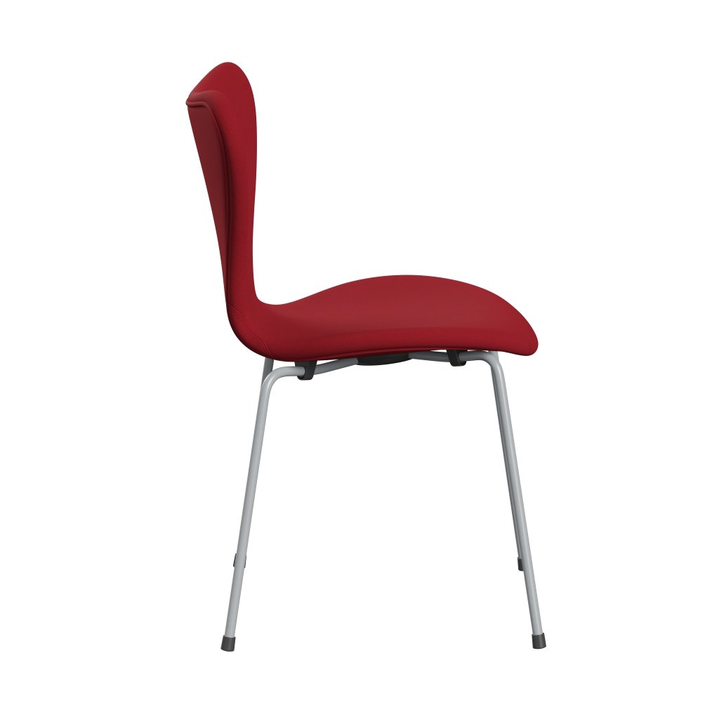 Fritz Hansen 3107 stol helt vadderad, silvergrå/stålcut standard/lätt-mörk röd