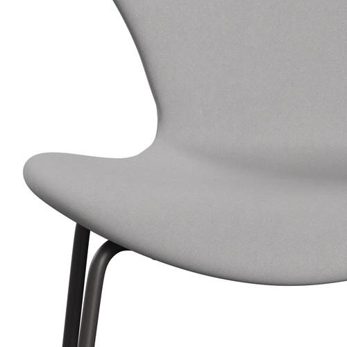 Fritz Hansen 3107 Stol Fuldpolstret, Warm Graphite/Comfort Hvid/Grå