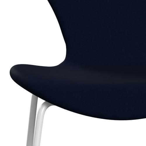 Fritz Hansen 3107 stol helt vadderad, vit/komfort mörkgrå/blå