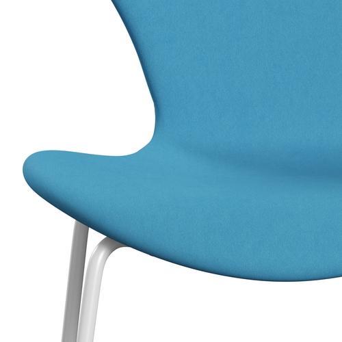 Fritz Hansen 3107 stol helt vadderad, vit/komfortljusblå (C66010)