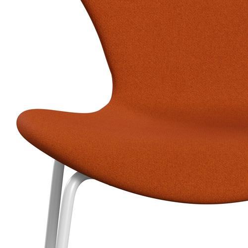 Fritz Hansen 3107 stol helt vadderad, vit/tonus orange (ton605)
