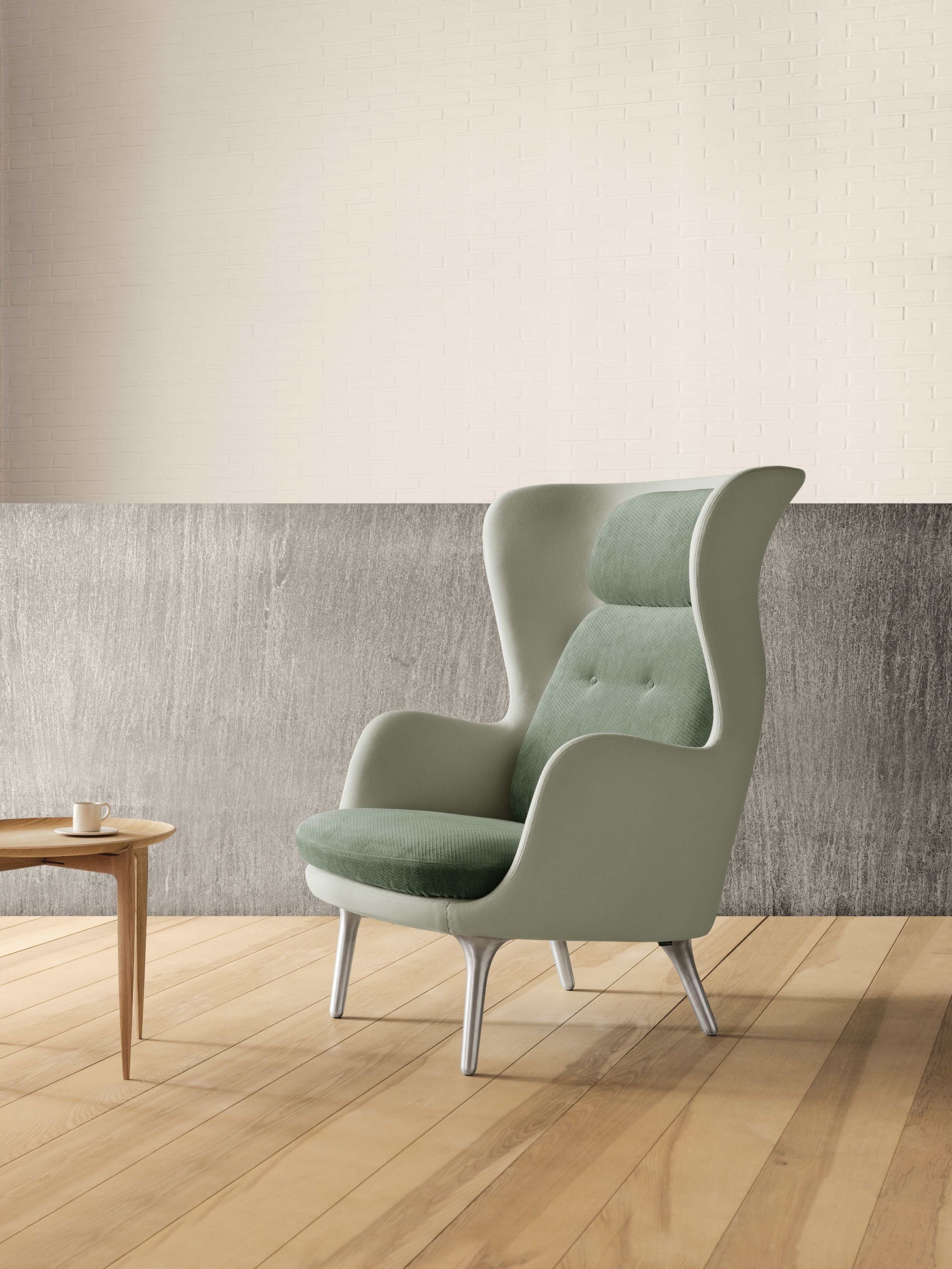 Fritz Hansen Ro Lounge Chair Aluminium, Mint Green