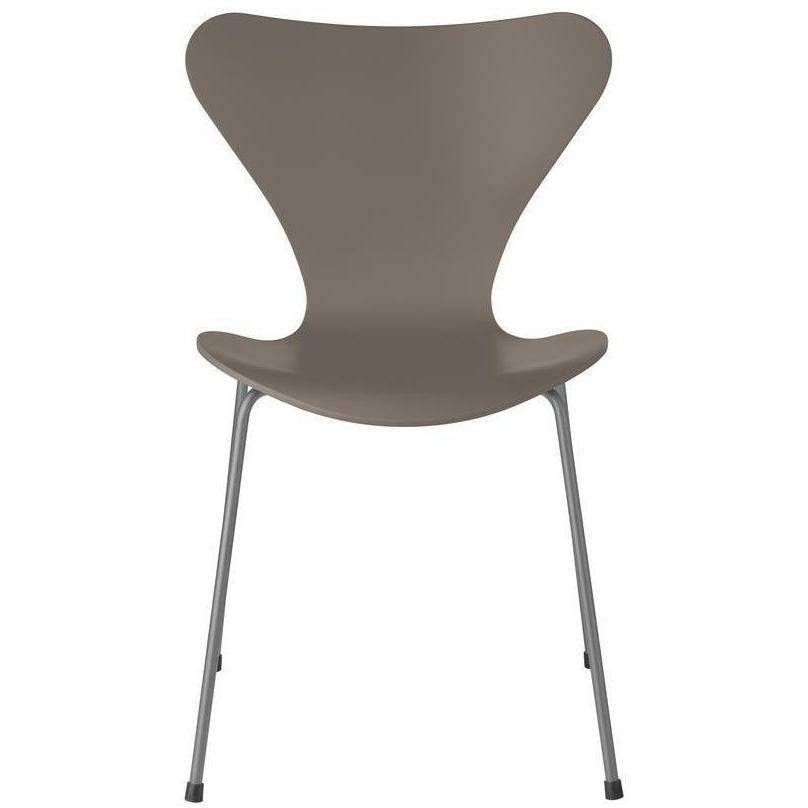 Fritz Hansen Serie 7 -stol lackerad djup lera skald, silvergrå ben