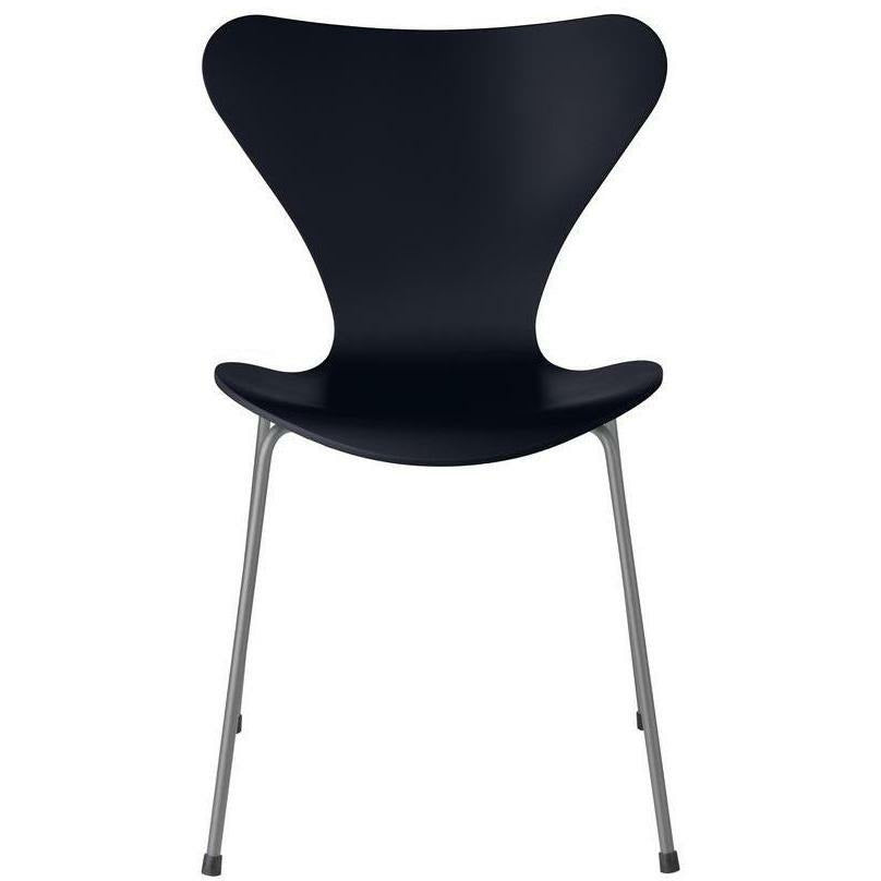 Fritz Hansen Serie 7 -stol lackerad midnattblå skallig, silvergrå ben