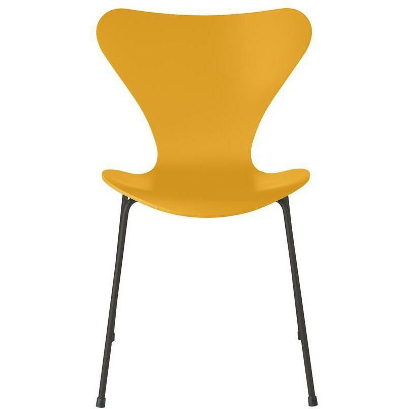 Fritz Hansen Serie 7 -stol lackerad sann gul skald, varm grafit ben