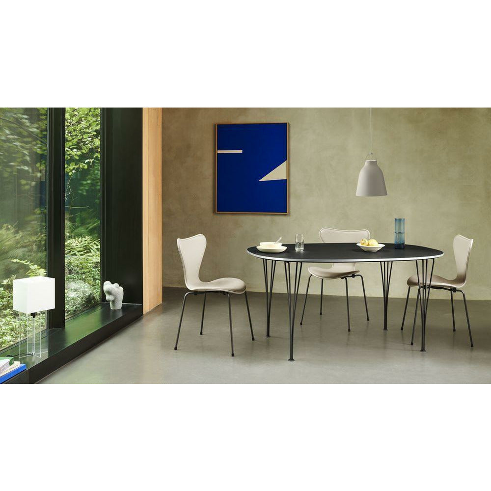 Fritz Hansen Super-ollipse matbord 100x150 cm, grå/silvergrå