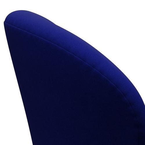 Fritz Hansen Swan Chair, Brown Bronze/Comfort Blue (66008)