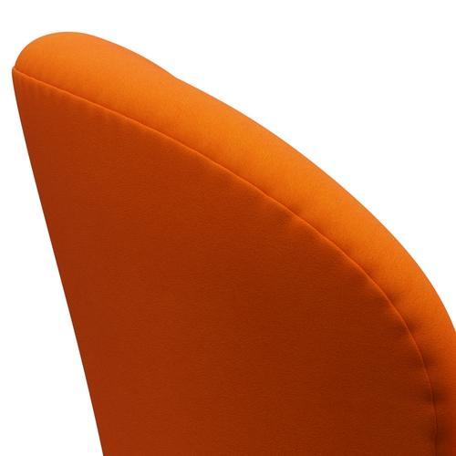 Fritz Hansen Svanstol, satin polerad aluminium/komfort gul/orange
