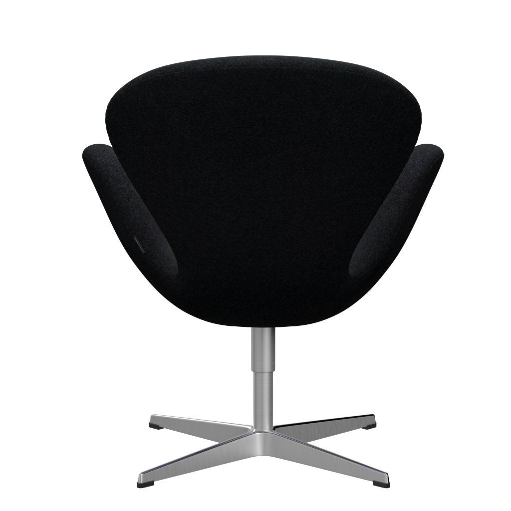 Fritz Hansen Swan Chair, Satin Polished Aluminium/Divina MD Black