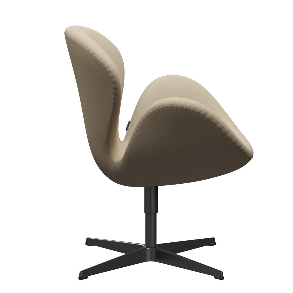 Fritz Hansen Swan -stol, svart lackerad/komfortlätt sand (61002)