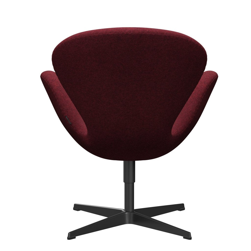 Fritz Hansen Swan Chair, Black Lacquered/Divina MD Raspberry