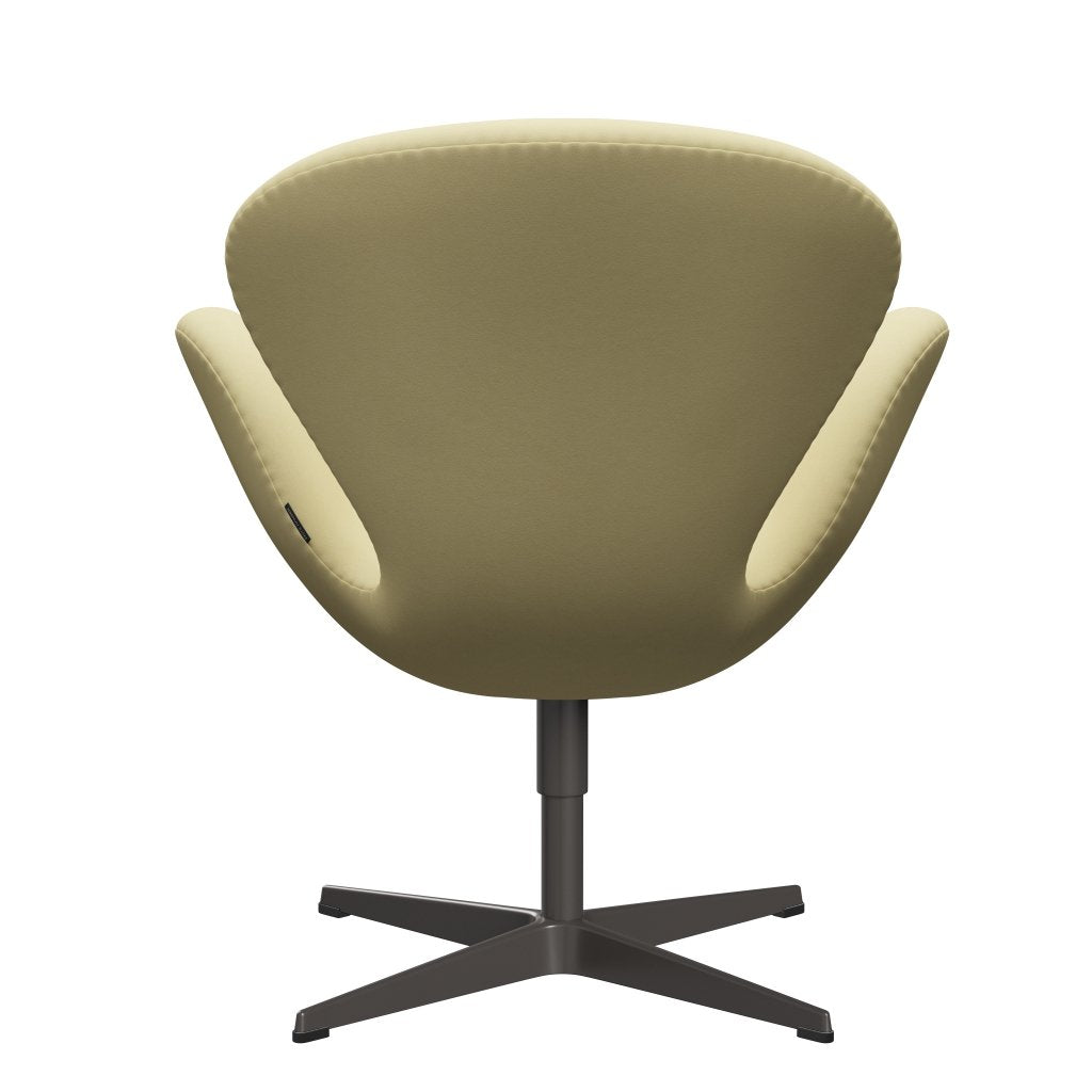 Fritz Hansen Swan Chair, Warm Graphite/Comfort Grey (68008)