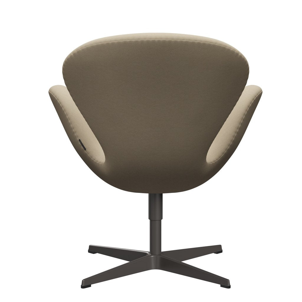 Fritz Hansen Swan Chair, Warm Graphite/Comfort Light Sand (61002)