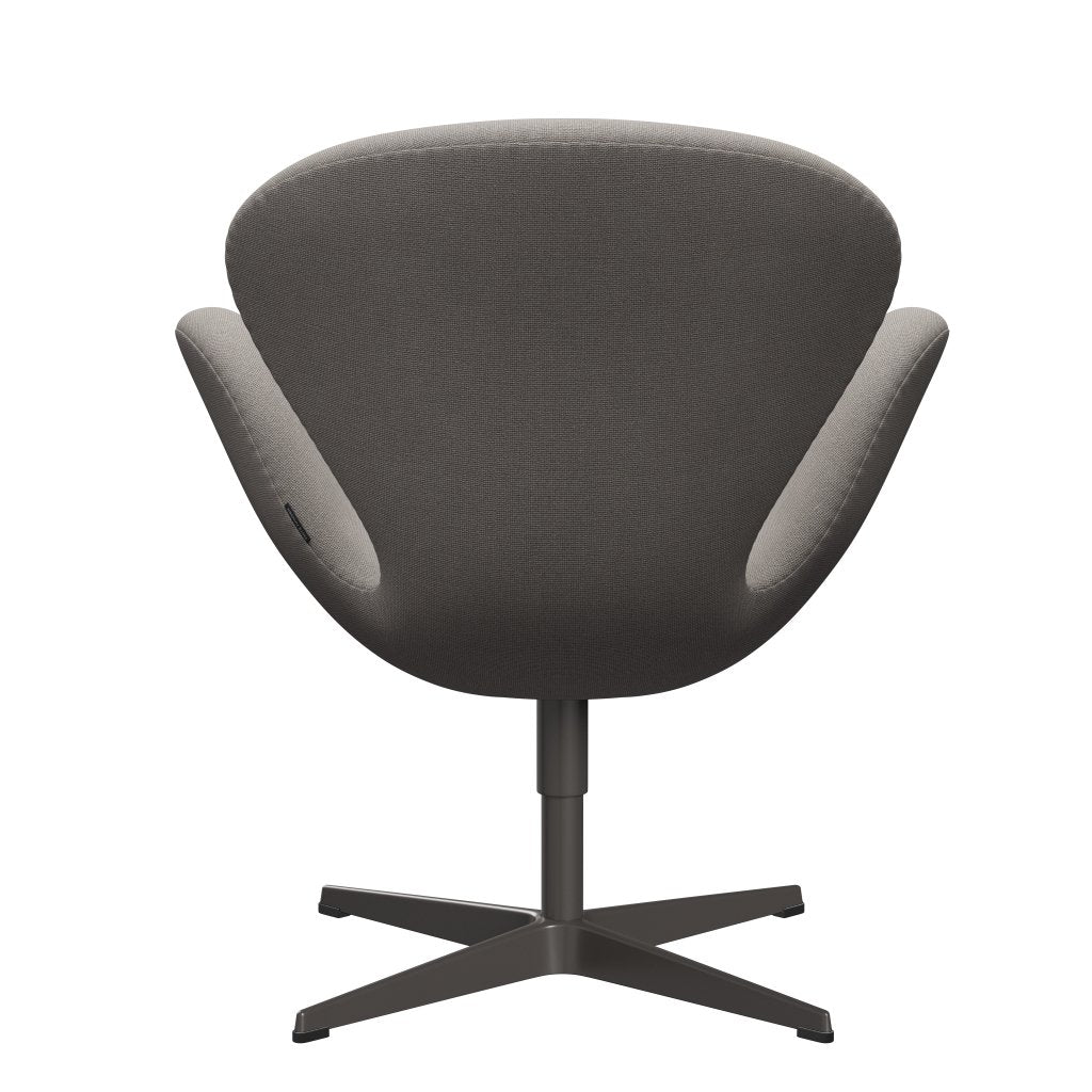 Fritz Hansen Swan Chair, Warm Graphite/Hallingdal Light Grey (113)