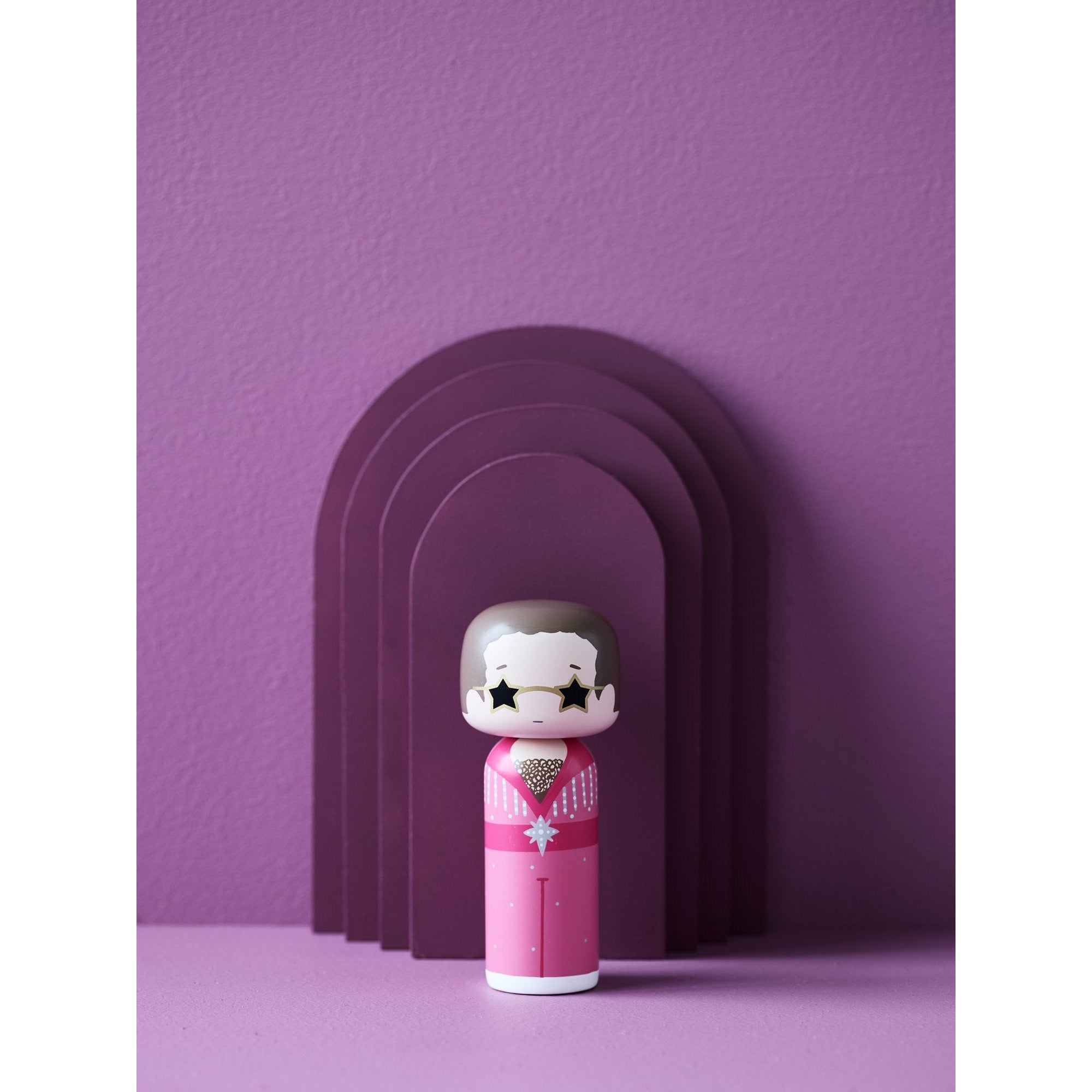 Lucie Kaas Skiss.inc. Kokeshi -figur, Pink Elton H14.5 cm