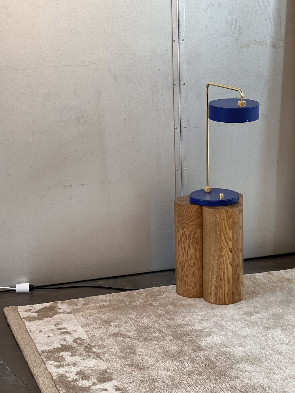 Made by Hand Petite Machine Table Lamp H: 52 cm, Royal Blue
