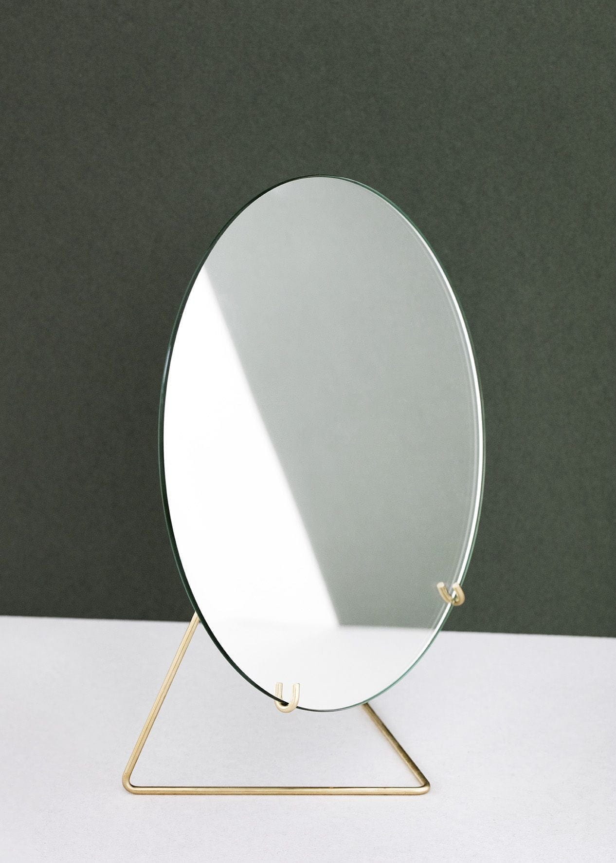 Moebe Stående spegelspegel Ø30 cm, mässing