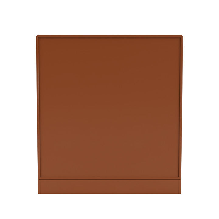 Montana bär byrå med 7 cm sockel, hasselnötbrunt