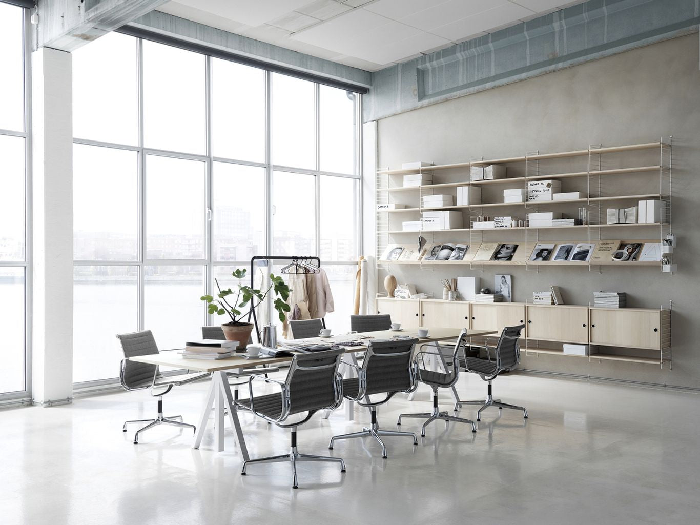 String Furniture Fungerar höjd justerbar mötesbord ek, 90x180 cm