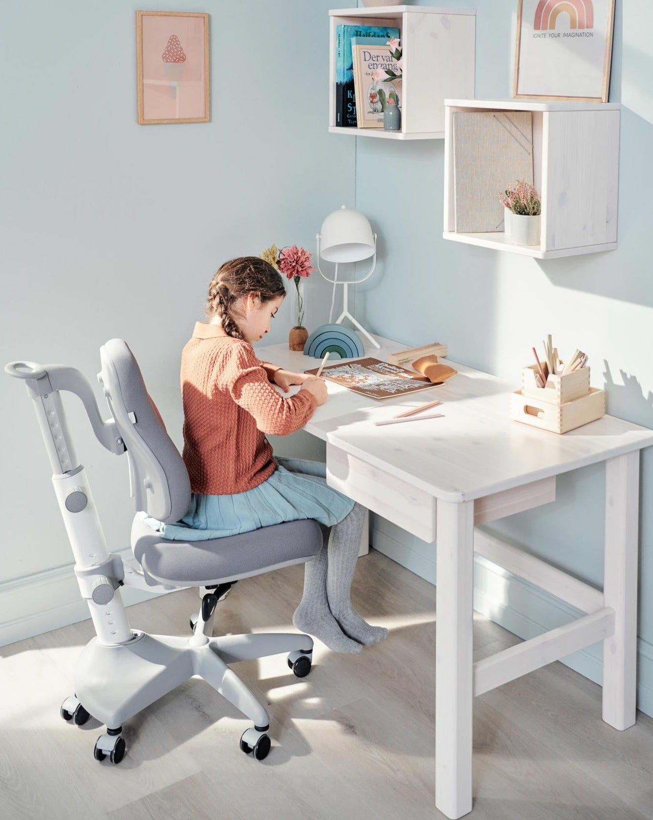 FLEXA Verto study chair