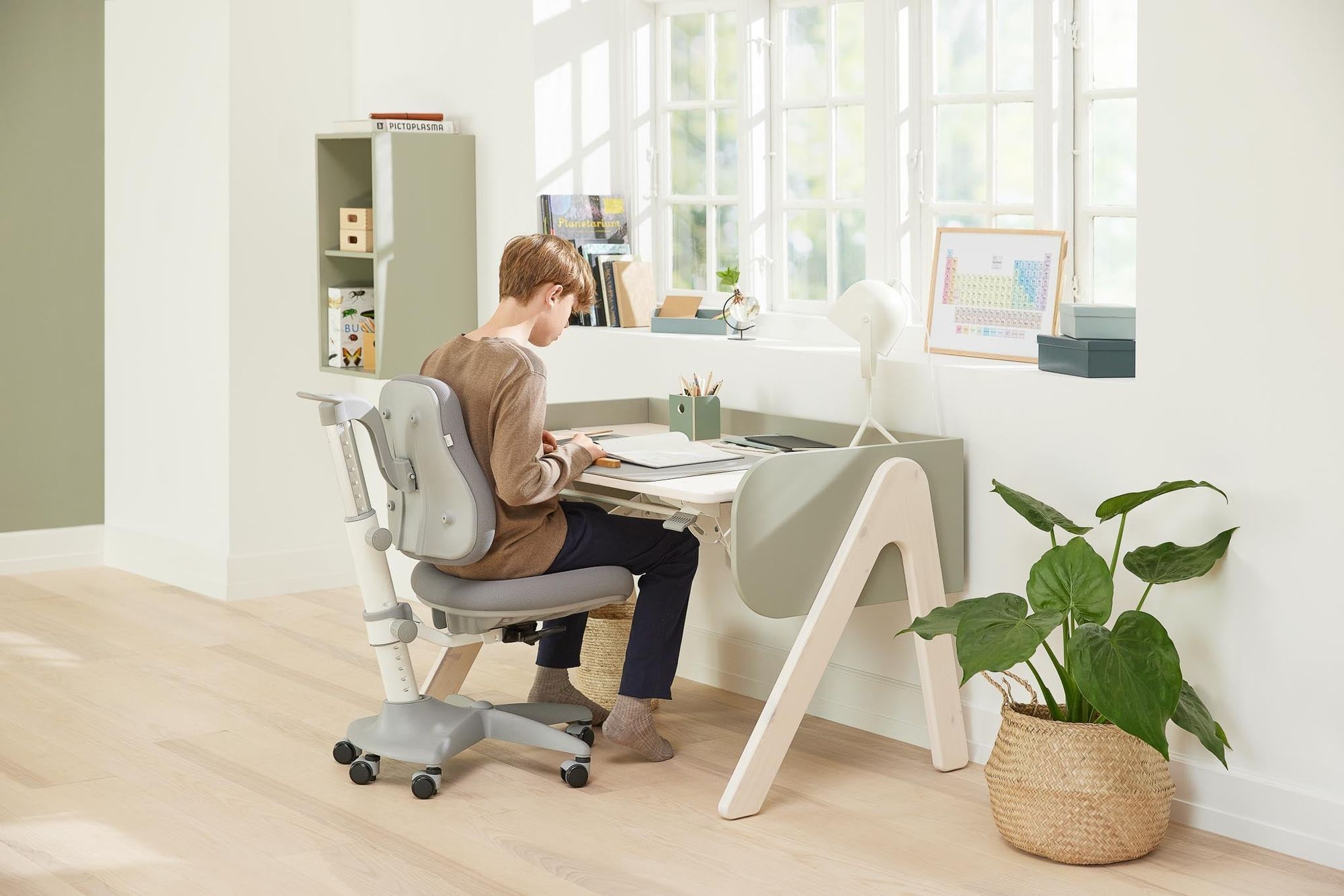 FLEXA Verto study chair