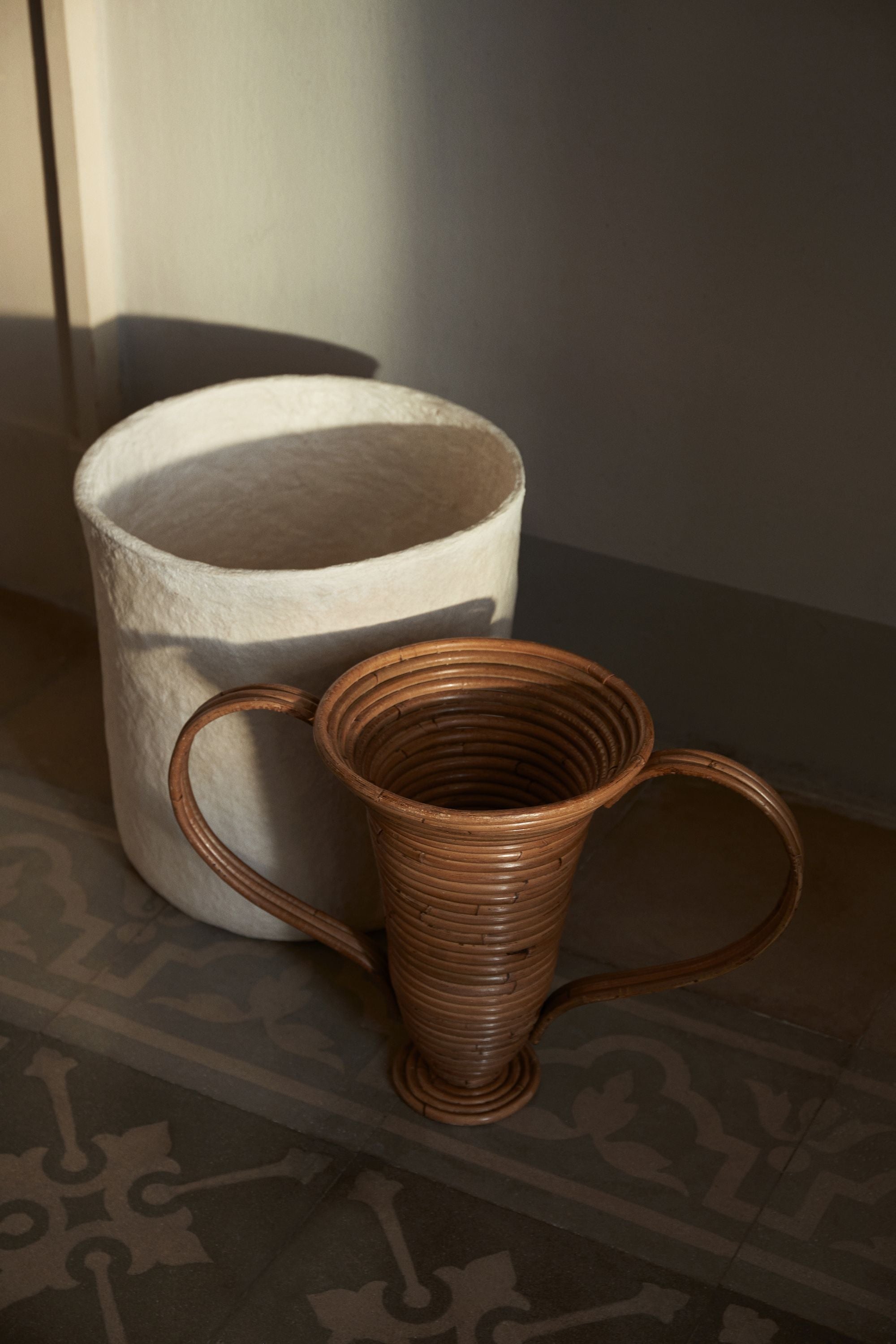 Ferm Living Amphora Vase, lille, naturlig farvet