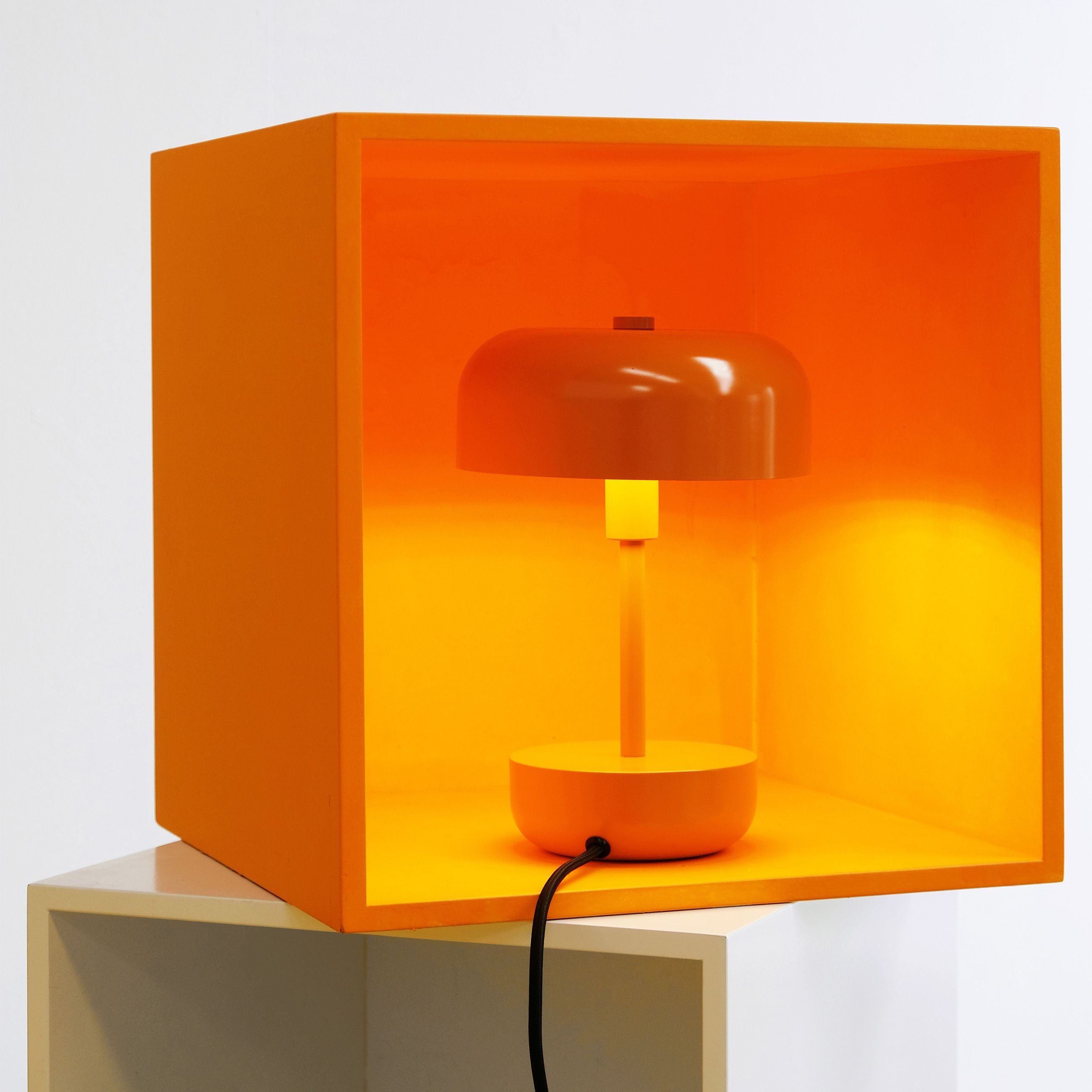 Dyberg Larsen Haipot bordslampa, orange